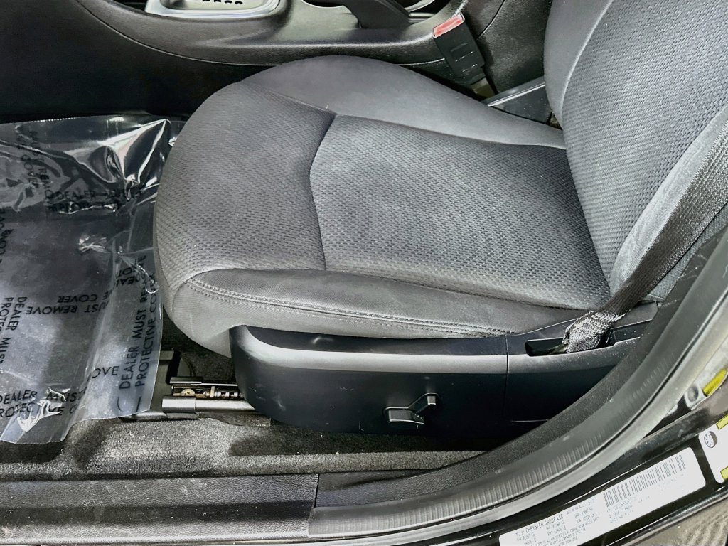 Used 2013 Chrysler 200 Touring w/ Cold Weather Group FWD image 23