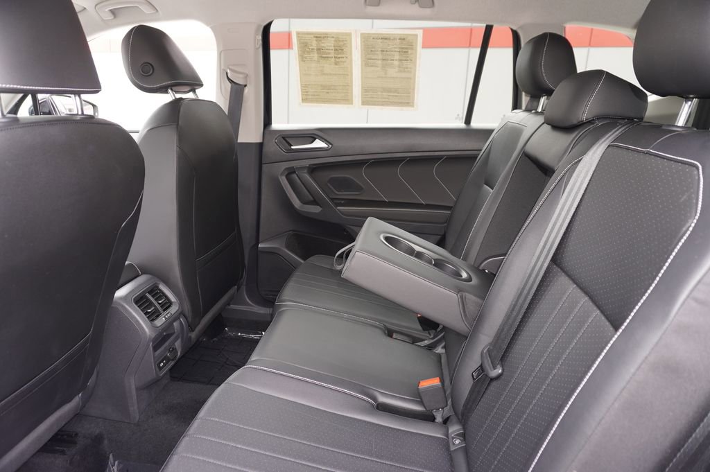 Used 2022 Volkswagen Tiguan SE FWD image 10