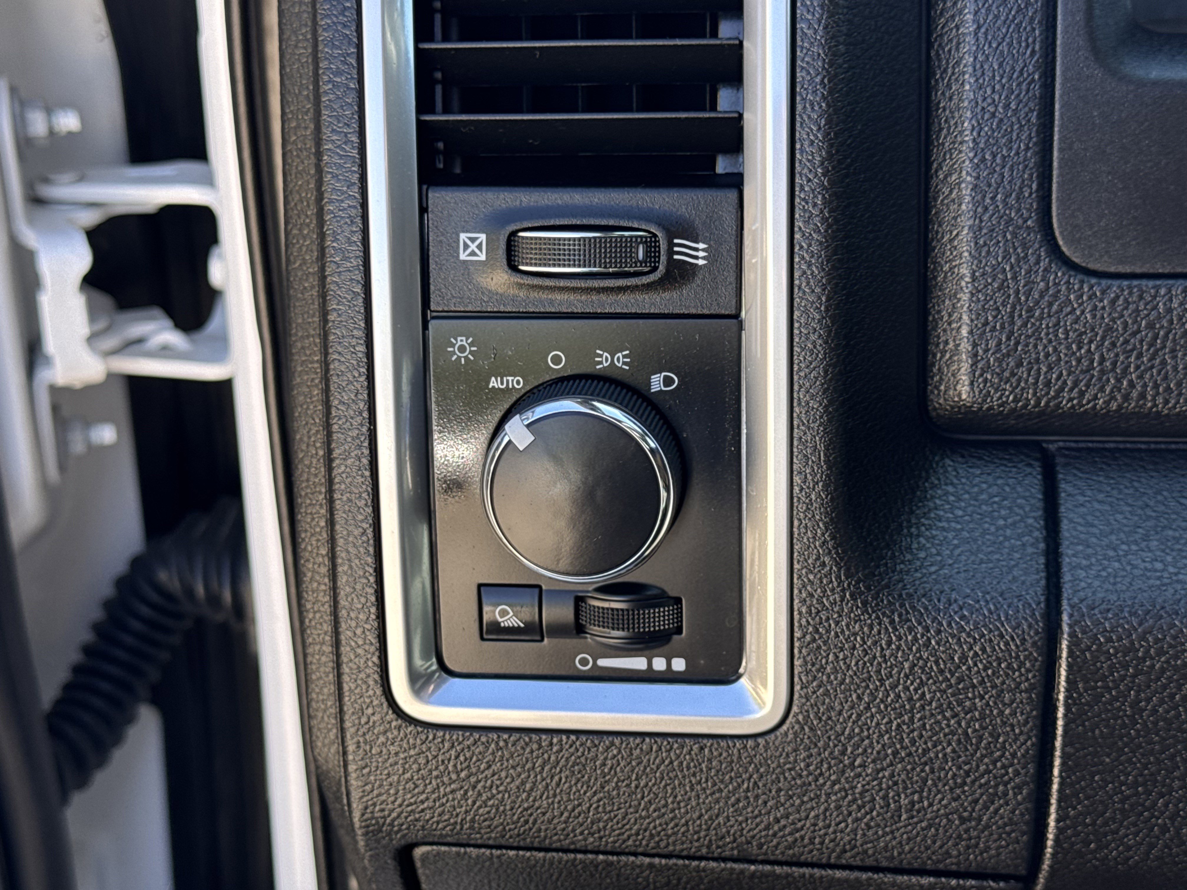 Used 2024 RAM 1500 Classic Warlock image 20