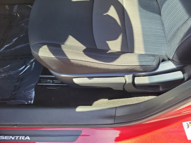Used 2021 Nissan Sentra SV FWD image 12