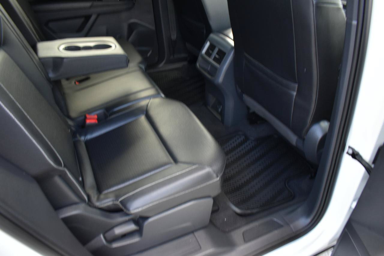 Used 2020 Volkswagen Atlas Cross Sport SE FWD image 28