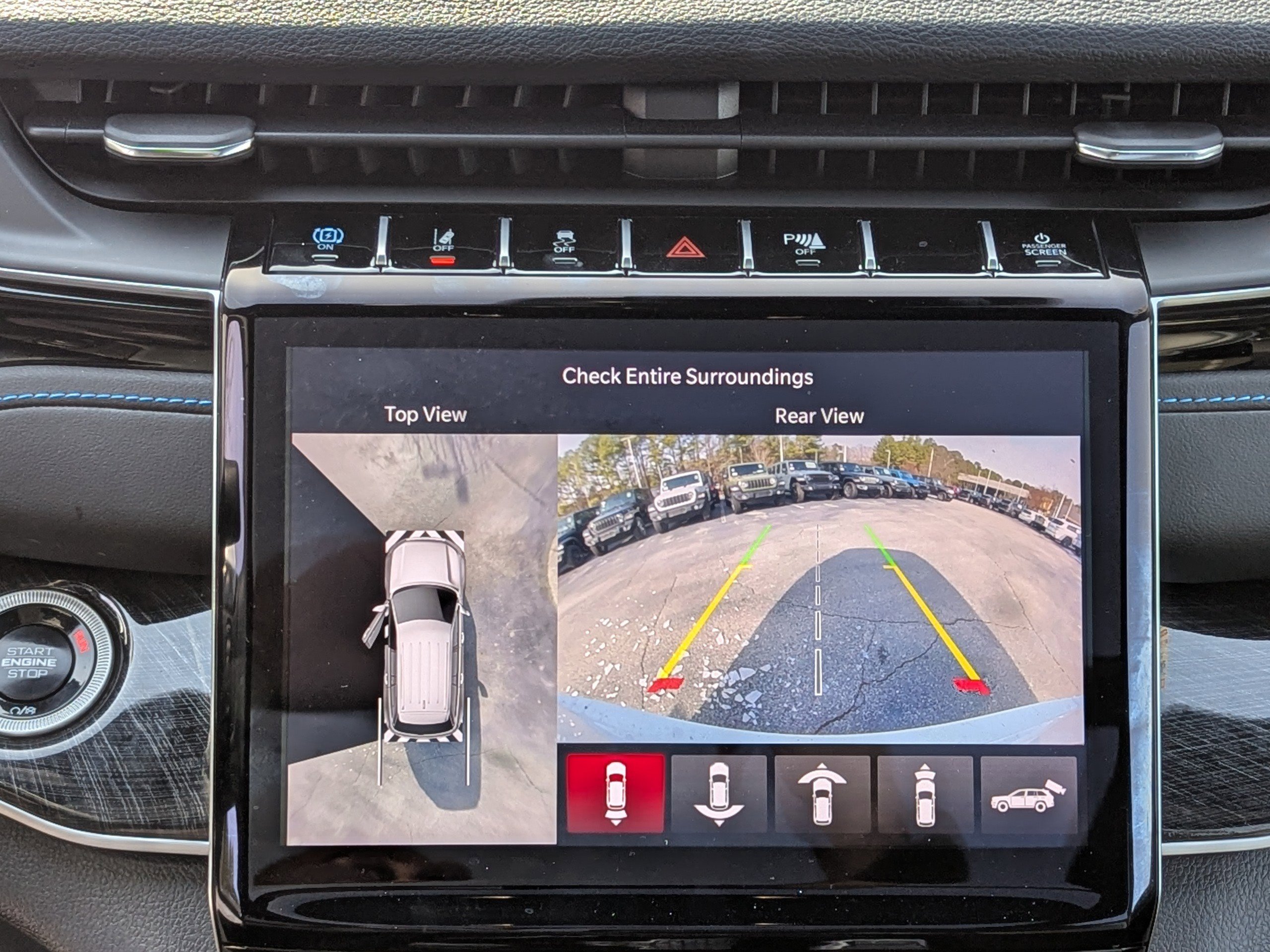 Used 2024 Jeep Grand Cherokee Trailhawk w/ Advanced Protech Group II image 23