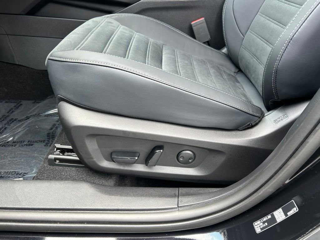 New 2026 Nissan Rogue SL AWD/4WD image 11