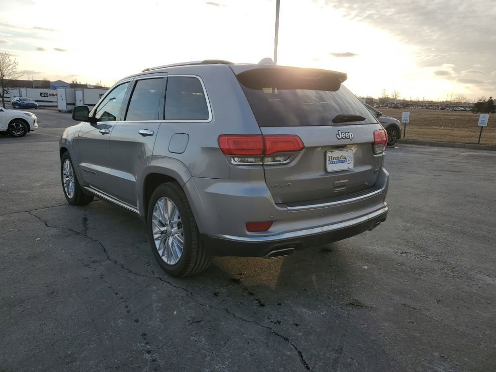 Used 2018 Jeep Grand Cherokee Summit image 5