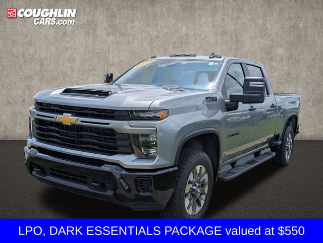 Used 2024 Chevrolet Silverado 2500 Custom w/ Custom Value Package AWD/4WD image 4