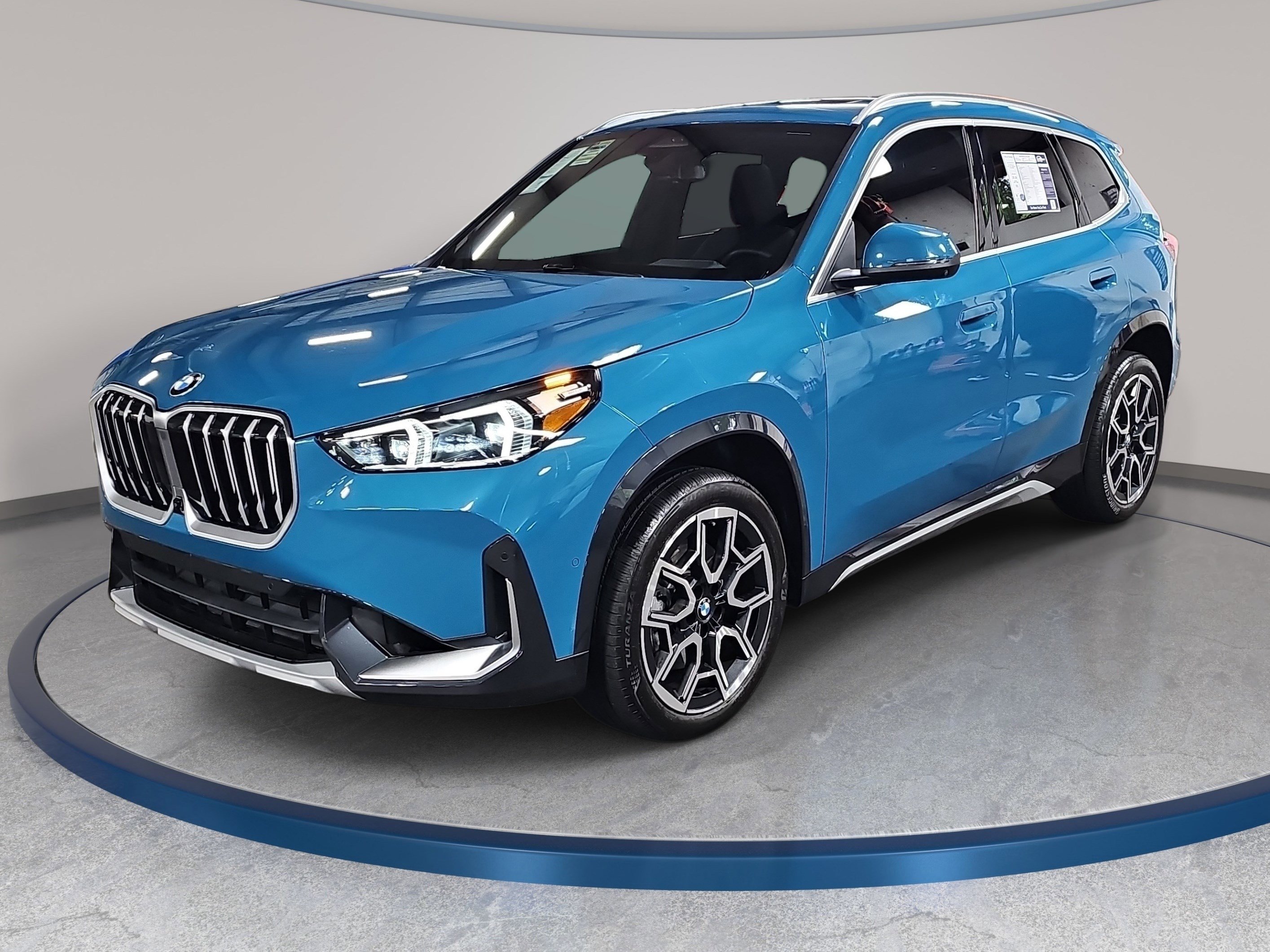 Certified 2025 BMW X1 xDrive28i w/ Technology Package AWD/4WD image 1
