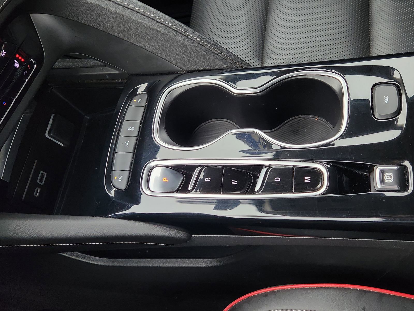 Used 2023 Buick Envision Essence w/ Sport Touring Package image 24