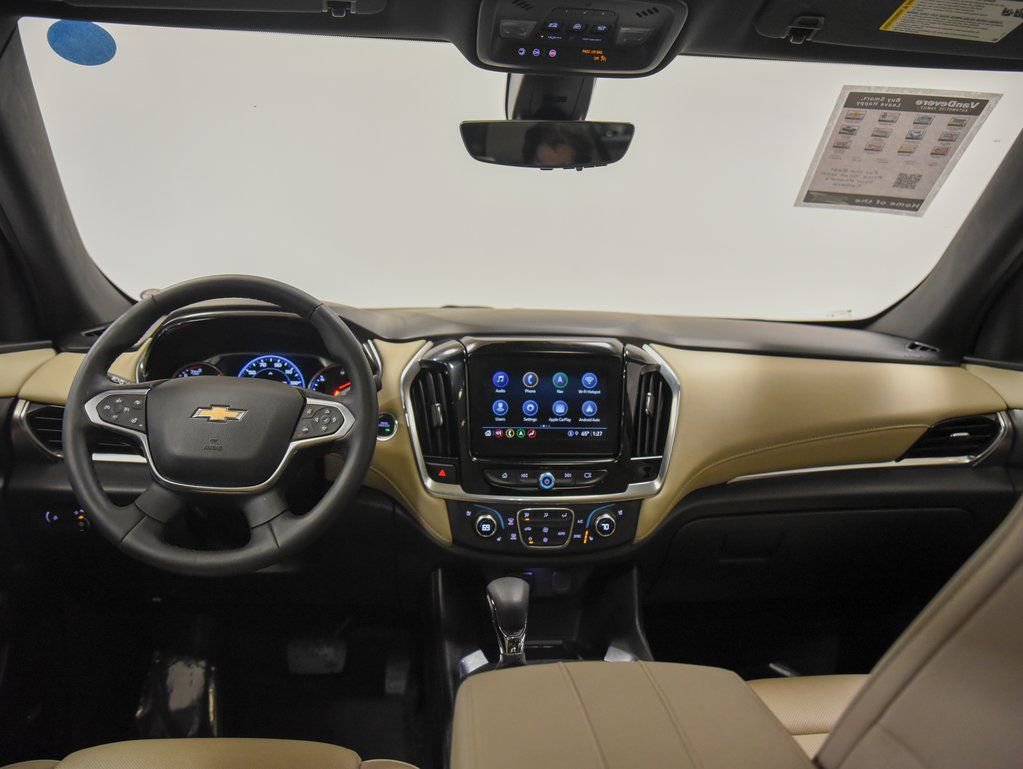 Used 2023 Chevrolet Traverse Premier image 35