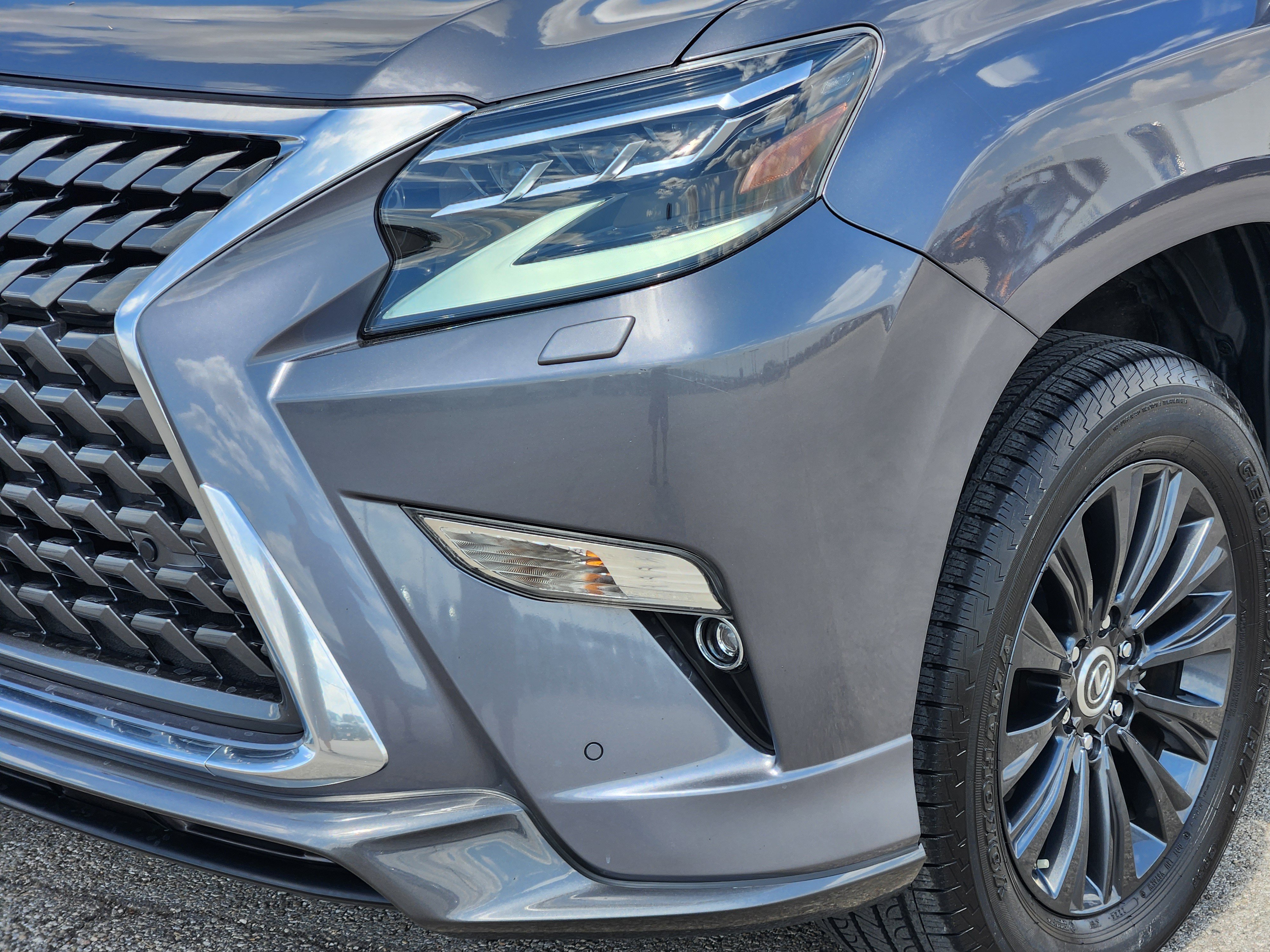 Used 2023 Lexus GX 460 Luxury w/ Sport Design Package AWD/4WD image 8