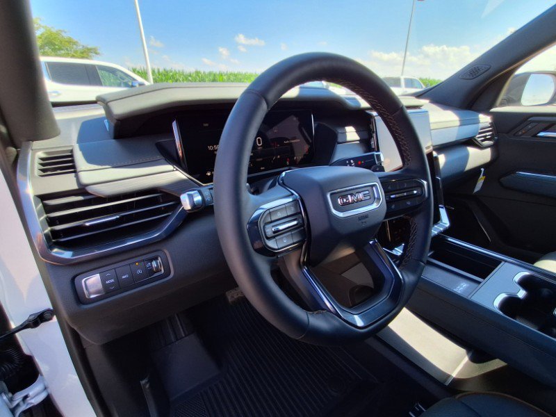 New 2026 GMC Acadia AT4 w/ Luxury Package AWD/4WD image 10