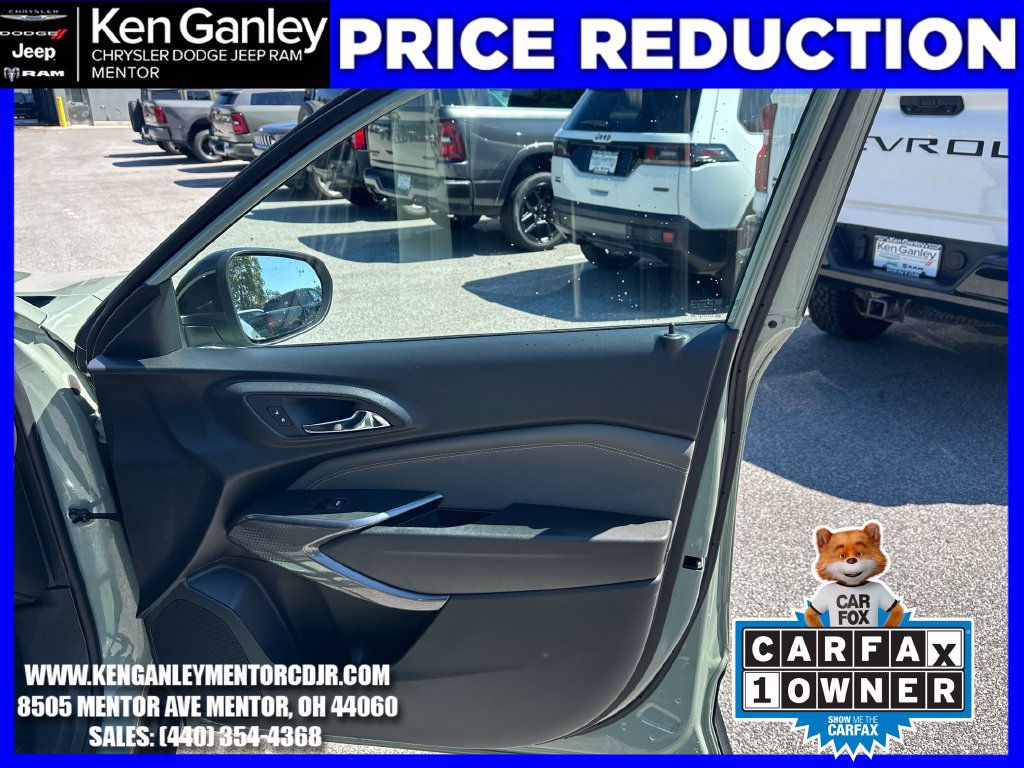 Used 2024 Chevrolet Trax ACTIV w/ Sunroof Package FWD image 25