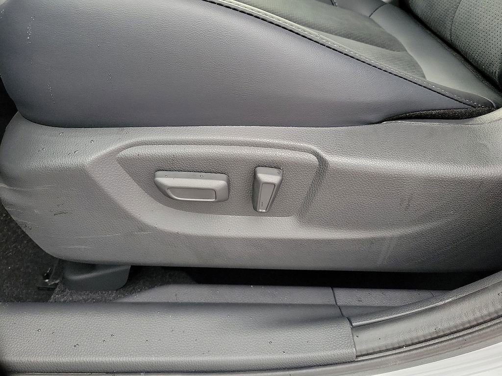 New 2026 Mitsubishi Eclipse Cross Black Edition image 11