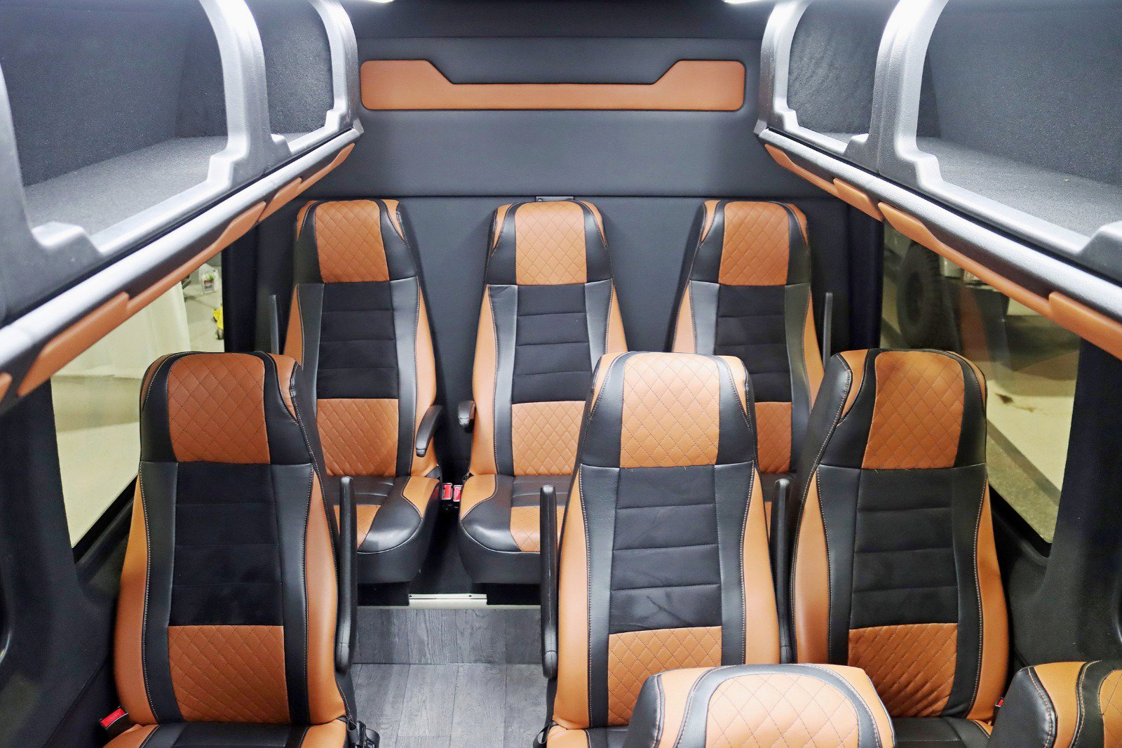 Used 2023 Mercedes-Benz Sprinter 3500 image 24