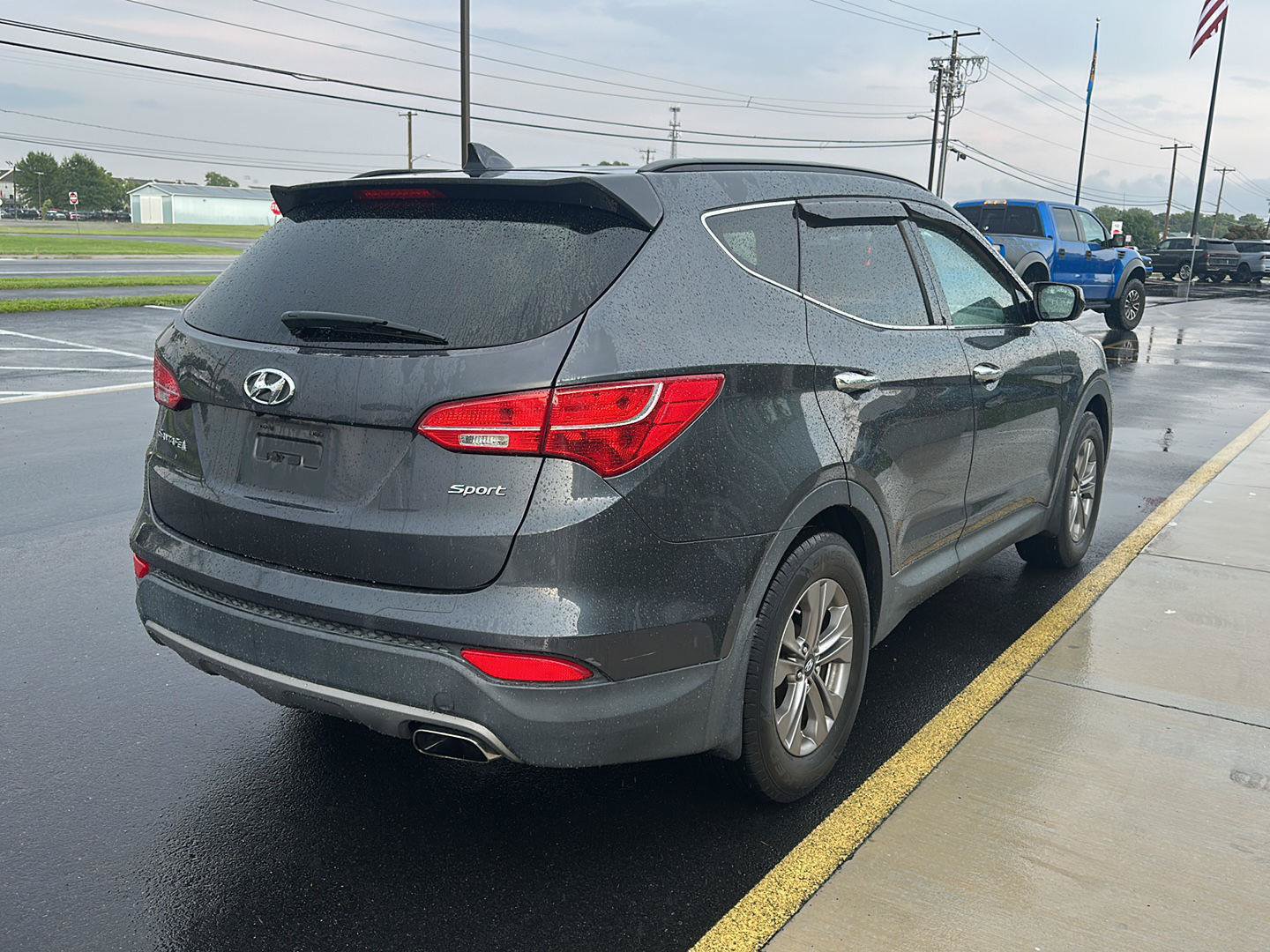 Used 2016 Hyundai Santa Fe Sport w/ Option Group 02 FWD image 5