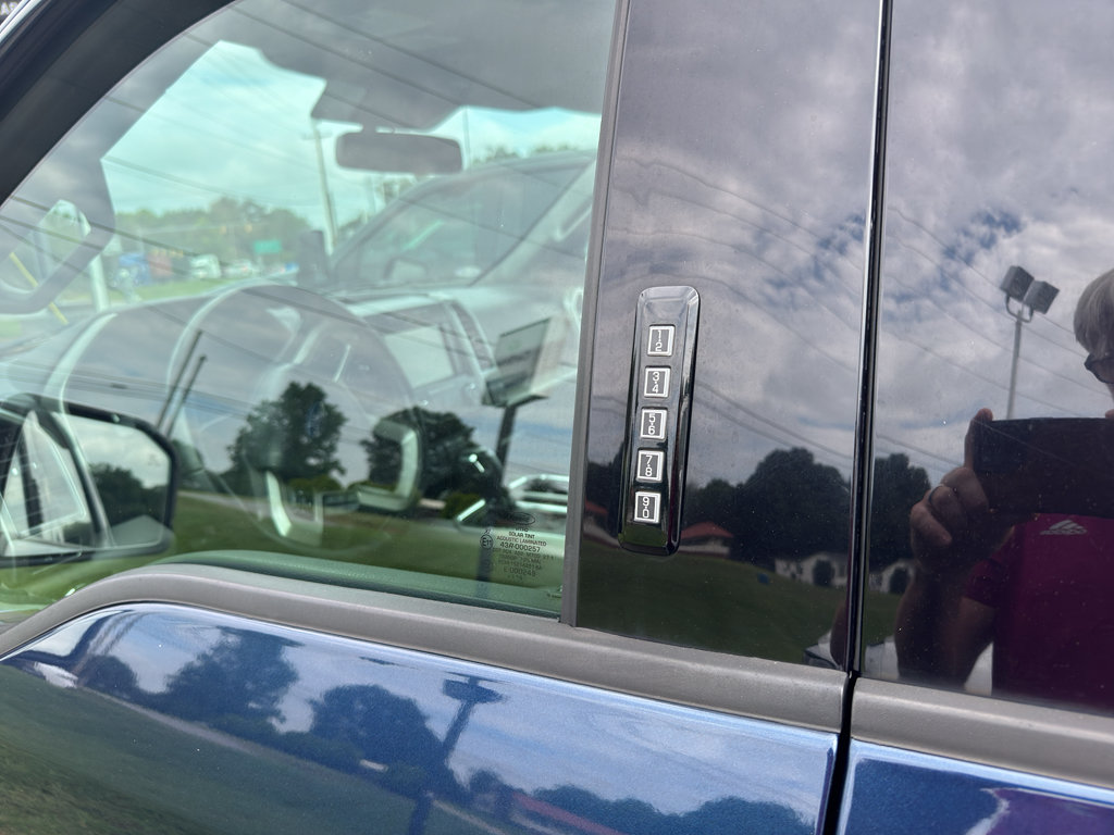 Used 2019 Ford F150 Lariat AWD/4WD image 13