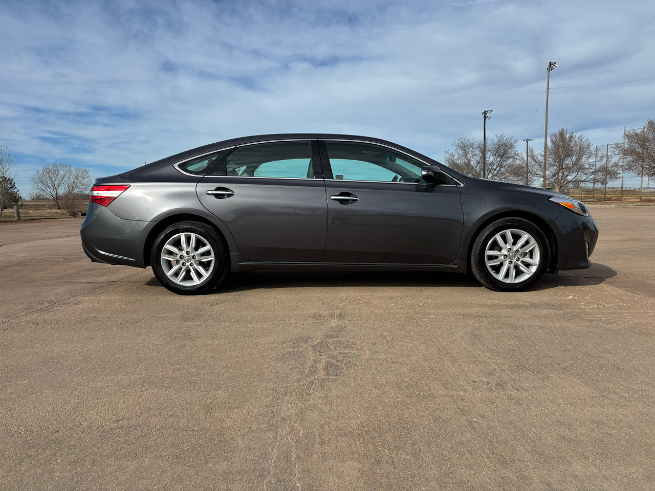 Used 2015 Toyota Avalon 4dr Sdn XLE Touring (Natl) image 25