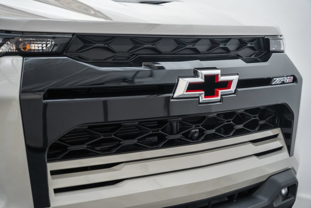 New 2026 Chevrolet Colorado ZR2 w/ Midnight Edition AWD/4WD image 12