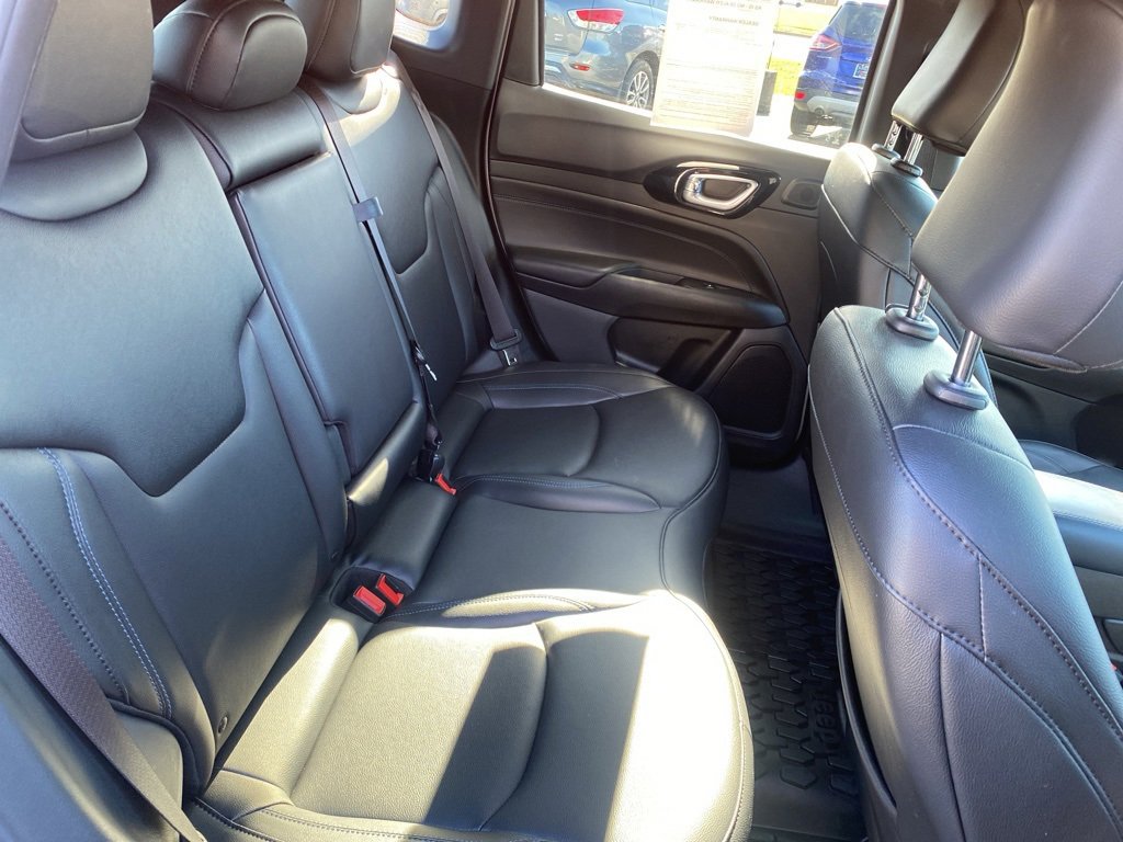 Used 2025 Jeep Compass Limited w/ High Altitude Package image 15