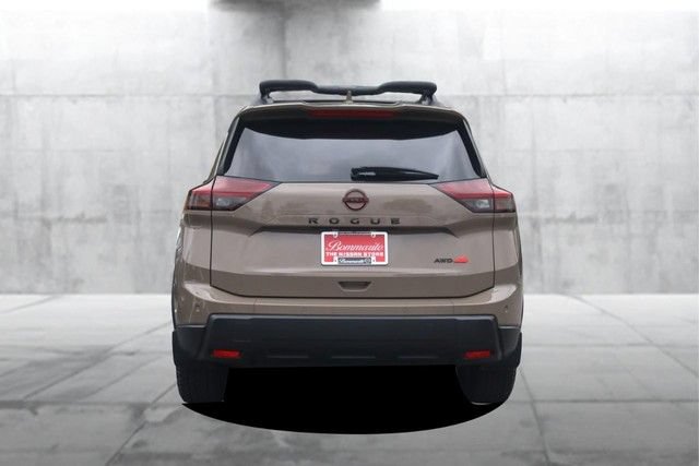 Certified 2025 Nissan Rogue SV AWD/4WD image 6