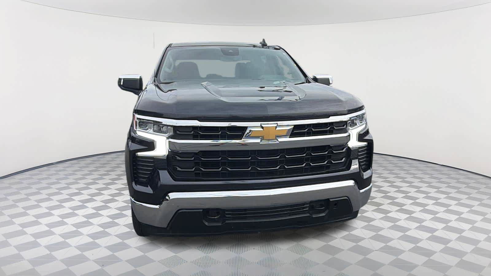 Used 2024 Chevrolet Silverado 1500 LT w/ Protection Package AWD/4WD image 2