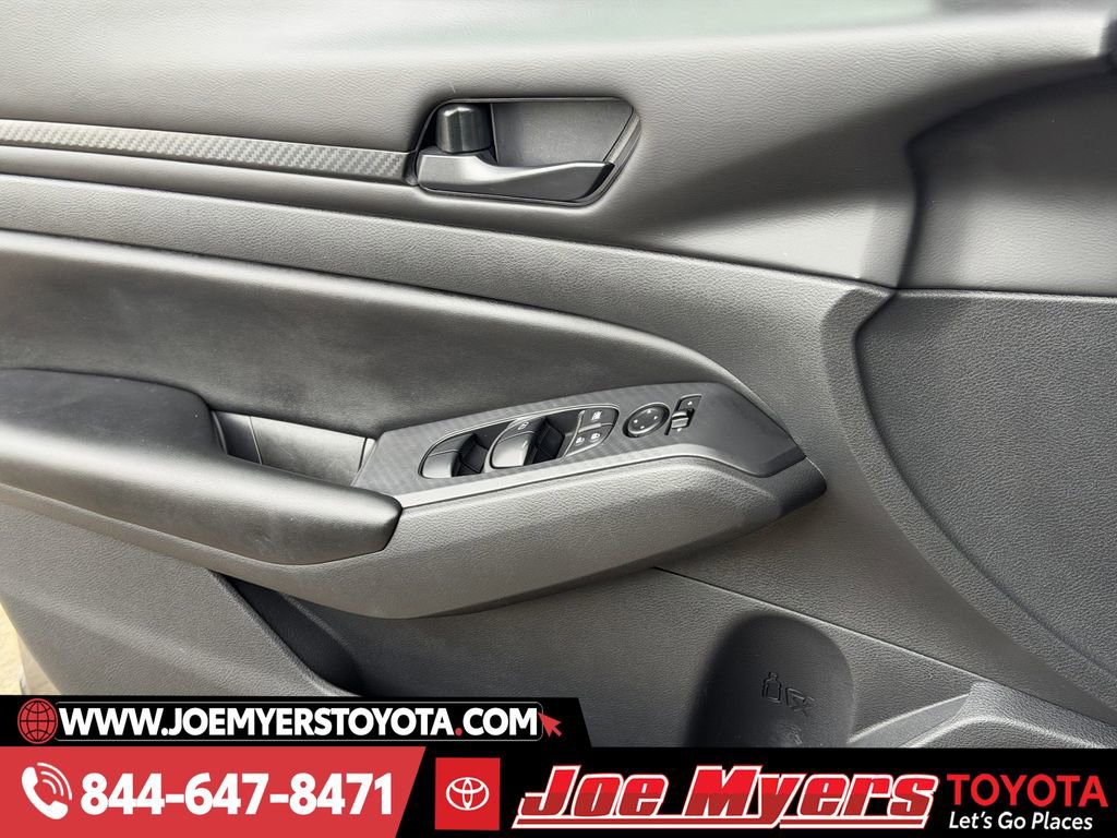 Used 2024 Nissan Altima 2.5 S image 25