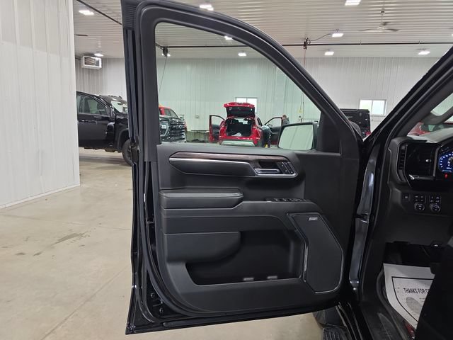 Used 2024 Chevrolet Silverado 1500 LTZ AWD/4WD image 22