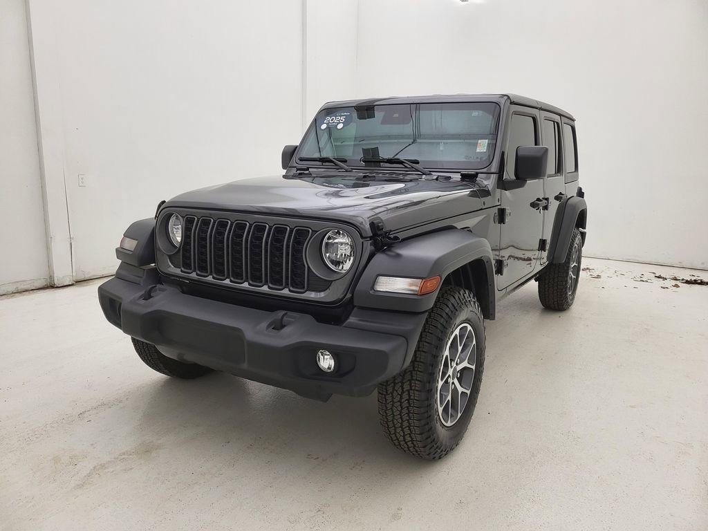 Used 2025 Jeep Wrangler Sport S image 17