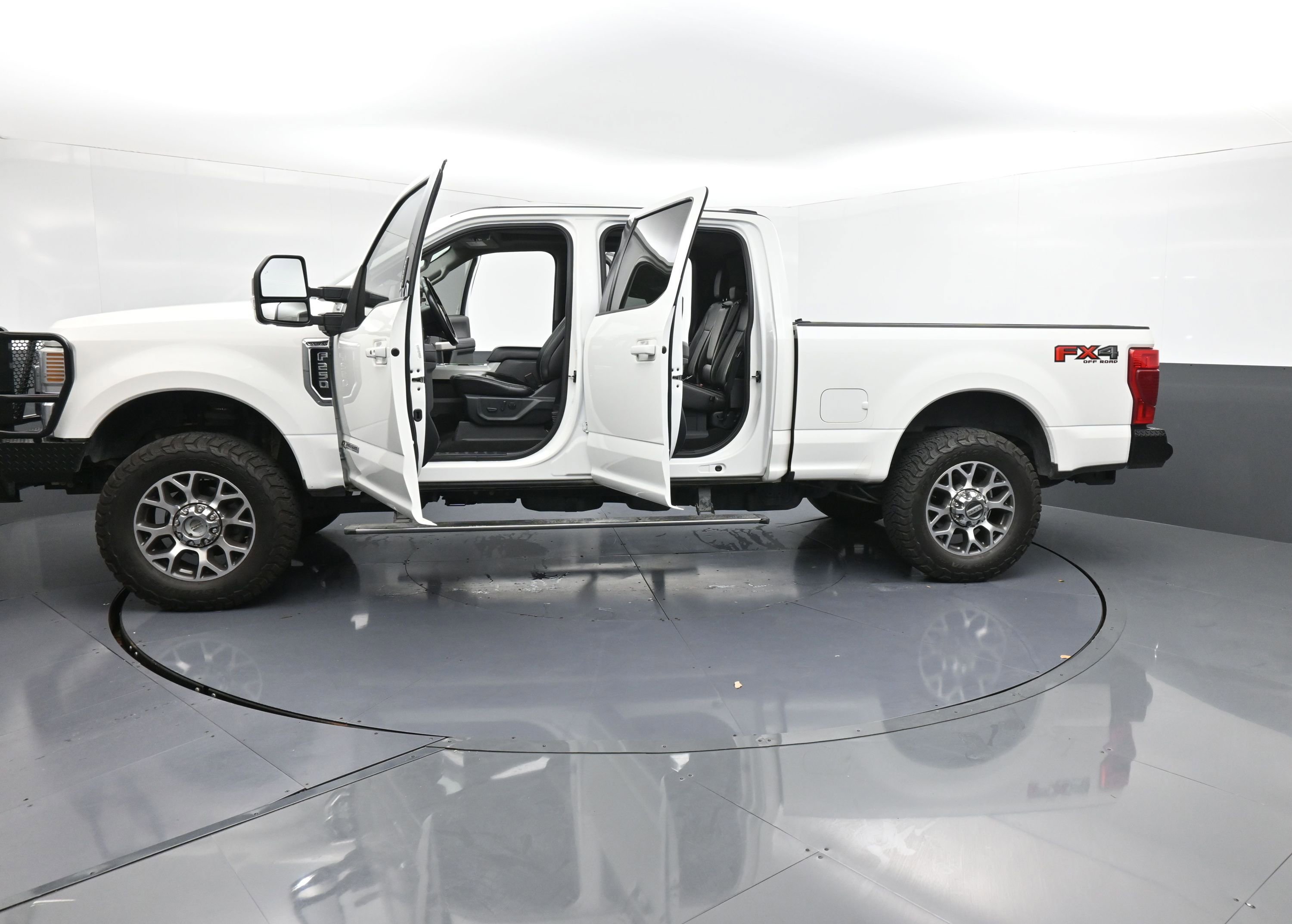 Used 2021 Ford F250 Lariat w/ Lariat Ultimate Package image 46