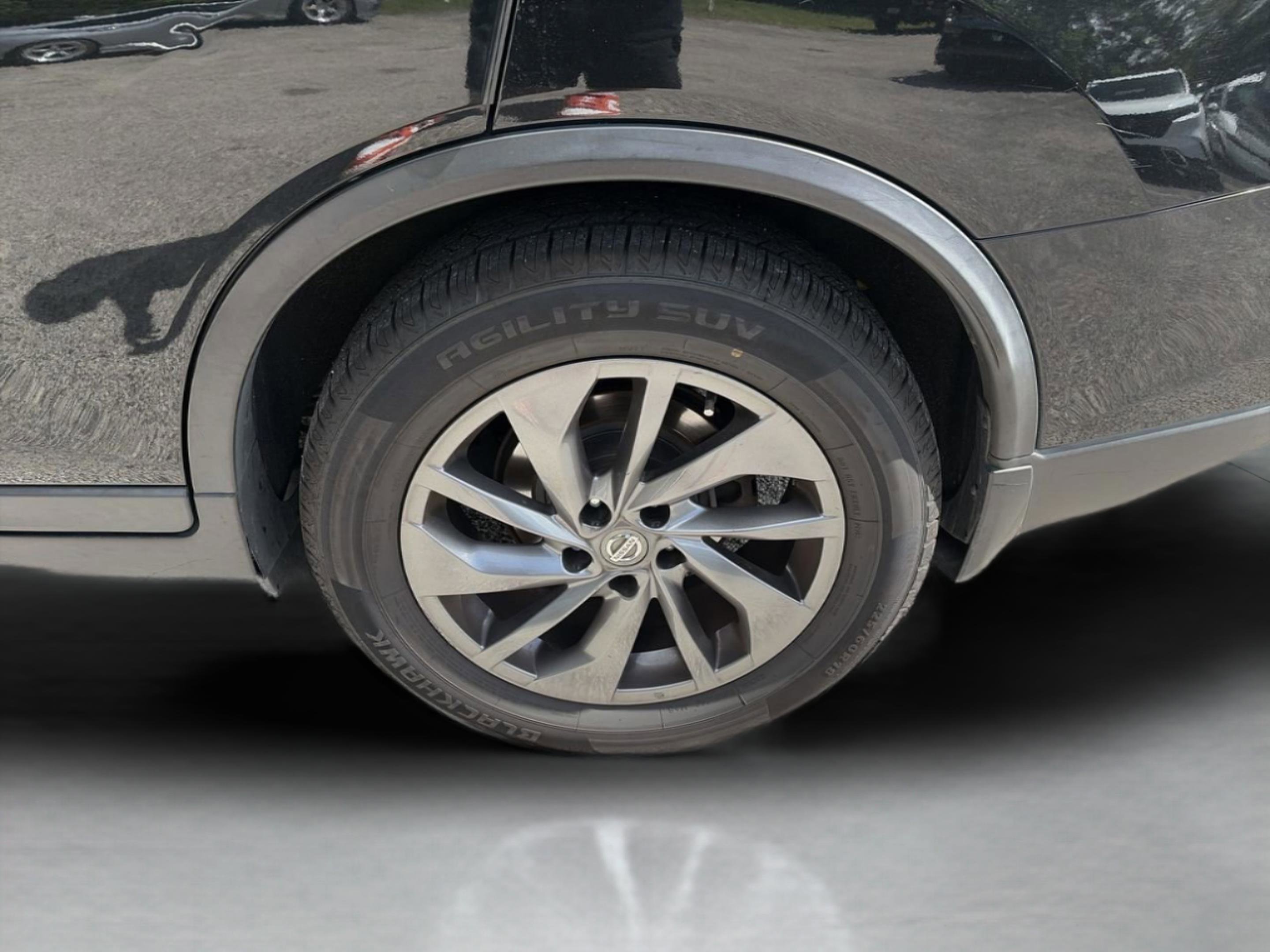 Used 2016 Nissan Rogue SL w/ SL Premium Package FWD image 24