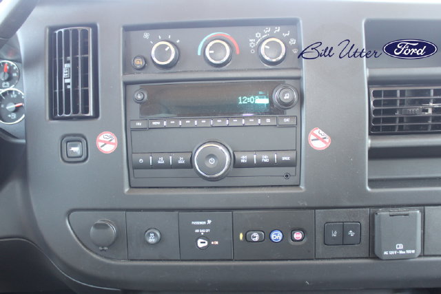 Used 2025 Chevrolet Express 3500 LT w/ LT Preferred Equipment Group RWD image 15