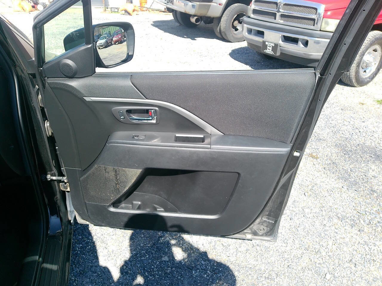 Used 2012 MAZDA MAZDA5 Sport FWD image 37