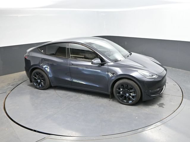 Used 2024 Tesla Model Y Long Range AWD/4WD image 29