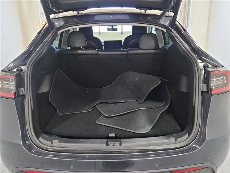 Used 2021 Tesla Model Y Long Range AWD/4WD image 8