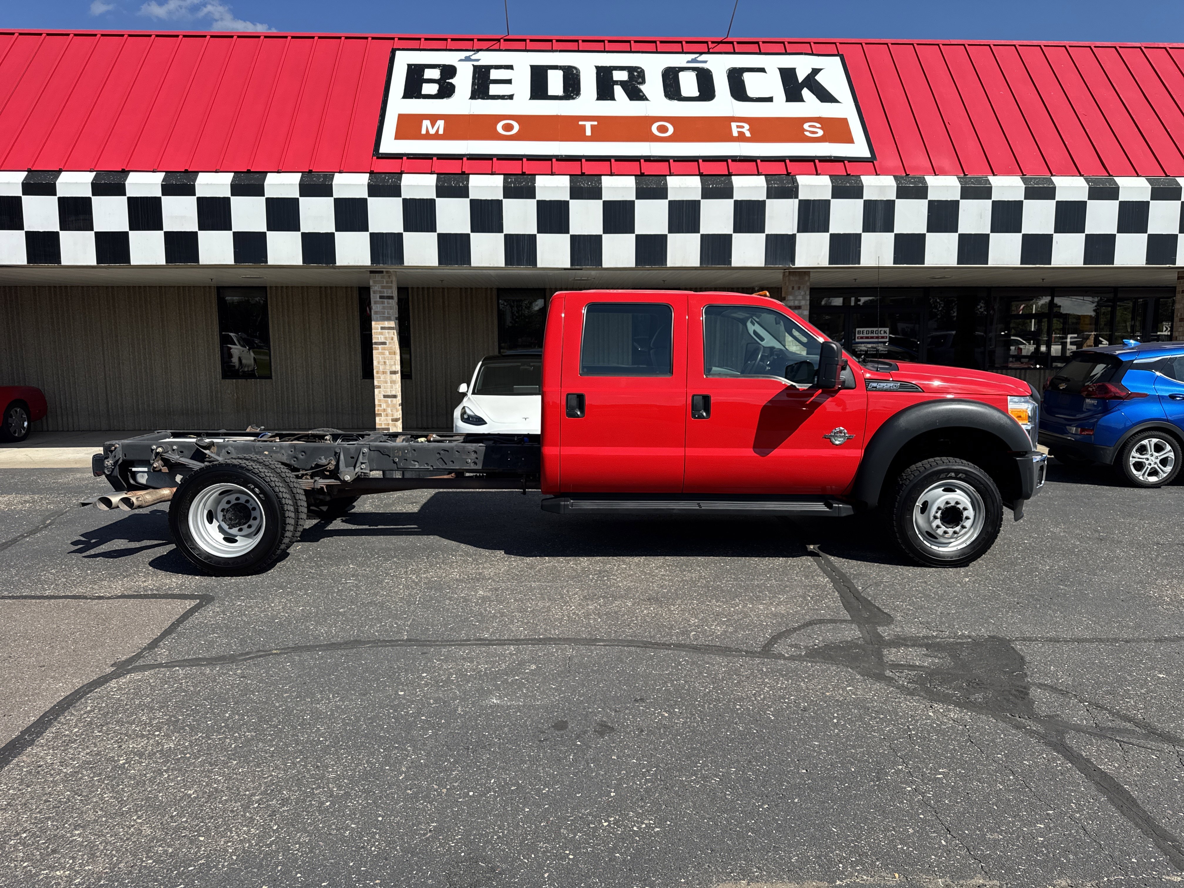 Used 2016 Ford F550 2WD Crew Cab Super Duty image 8