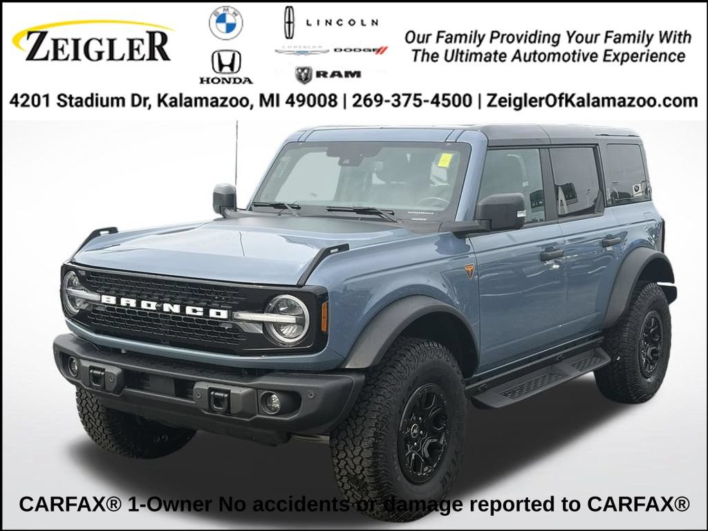 Used 2025 Ford Bronco Badlands AWD/4WD image 1