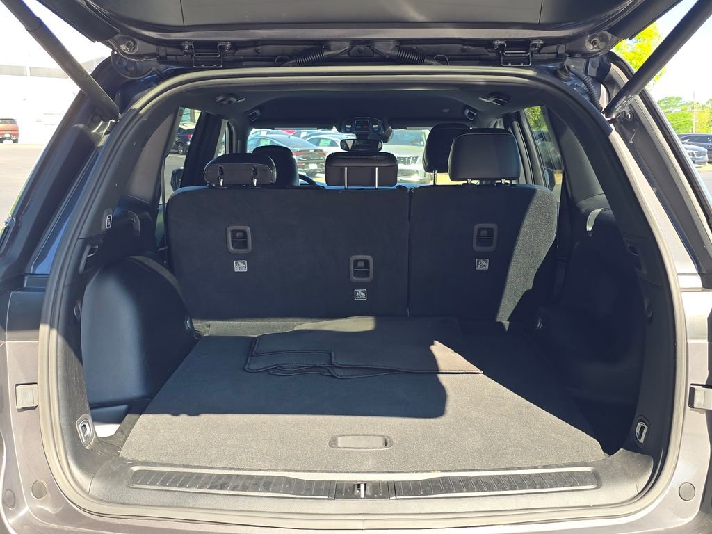 Used 2023 Jeep Grand Cherokee Altitude image 14