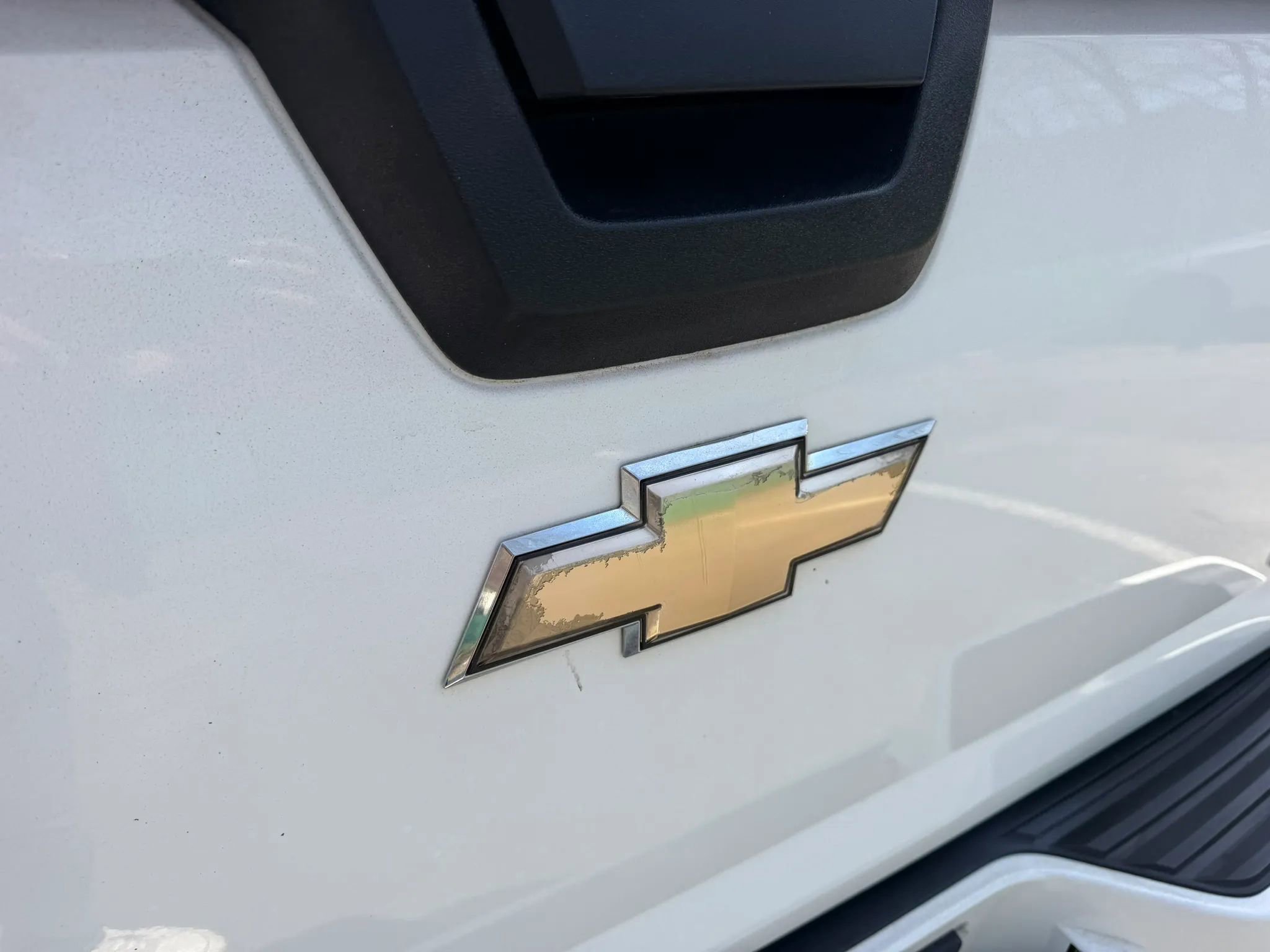 Used 2011 Chevrolet Avalanche LT w/ Suspension Package, Off-Road image 13