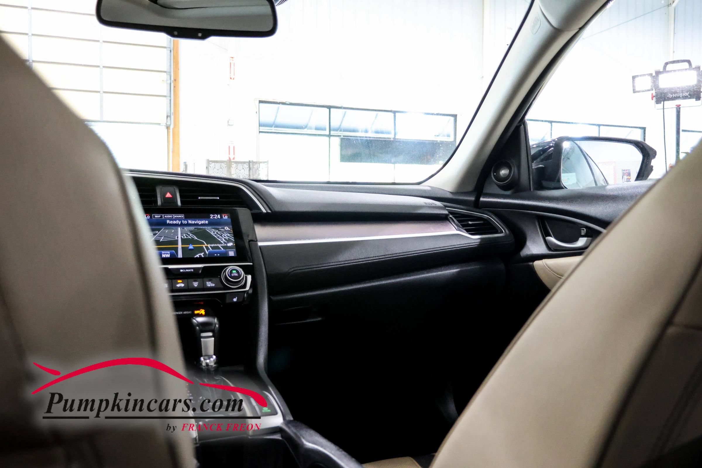 Used 2017 Honda Civic Touring image 39