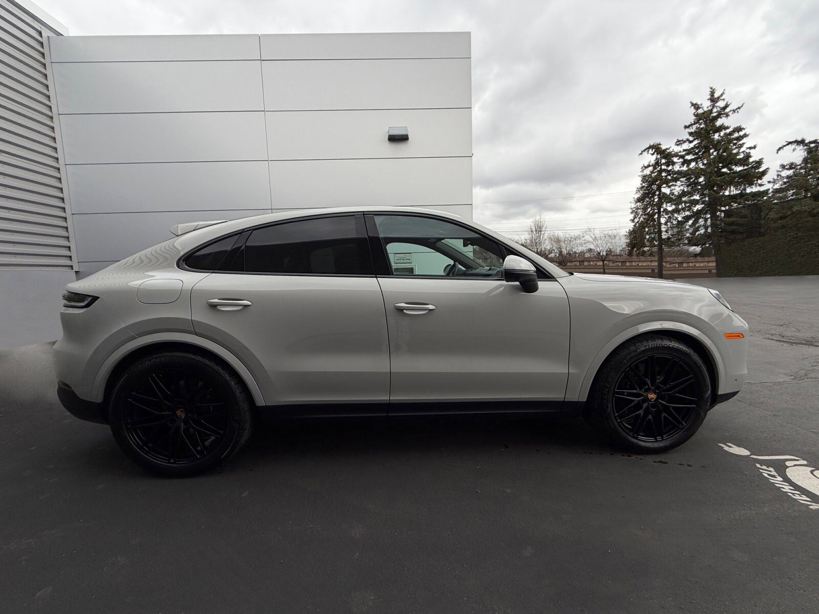 New 2026 Porsche Cayenne Coupe image 6