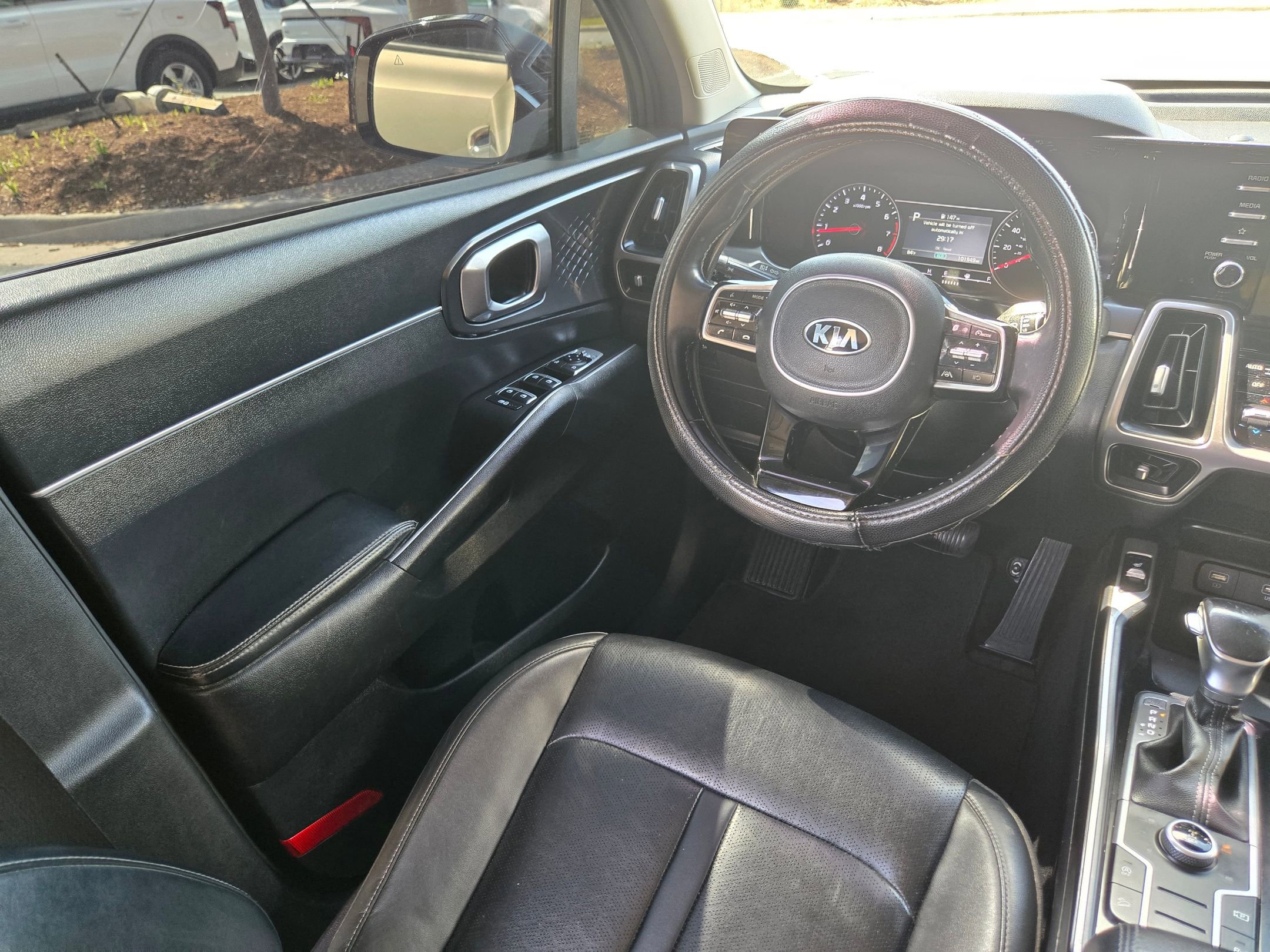 Used 2021 Kia Sorento S w/ Panoramic Sunroof Package image 9