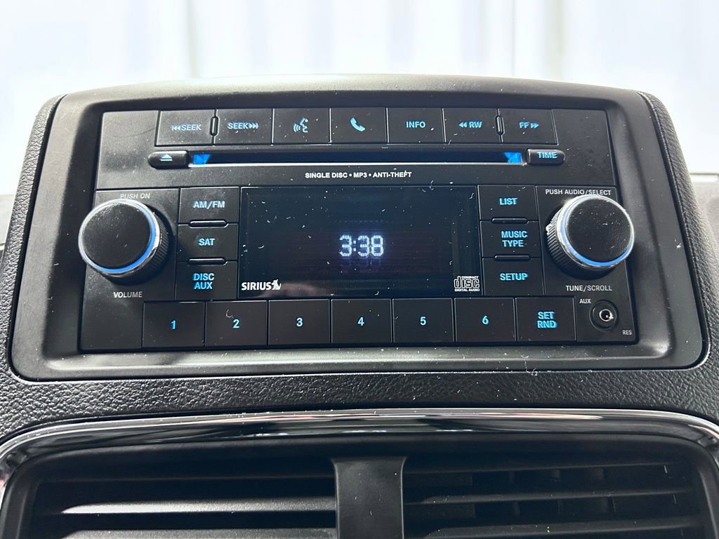 Used 2014 RAM C/V Tradesman w/ UConnect Hands-Free Group image 14