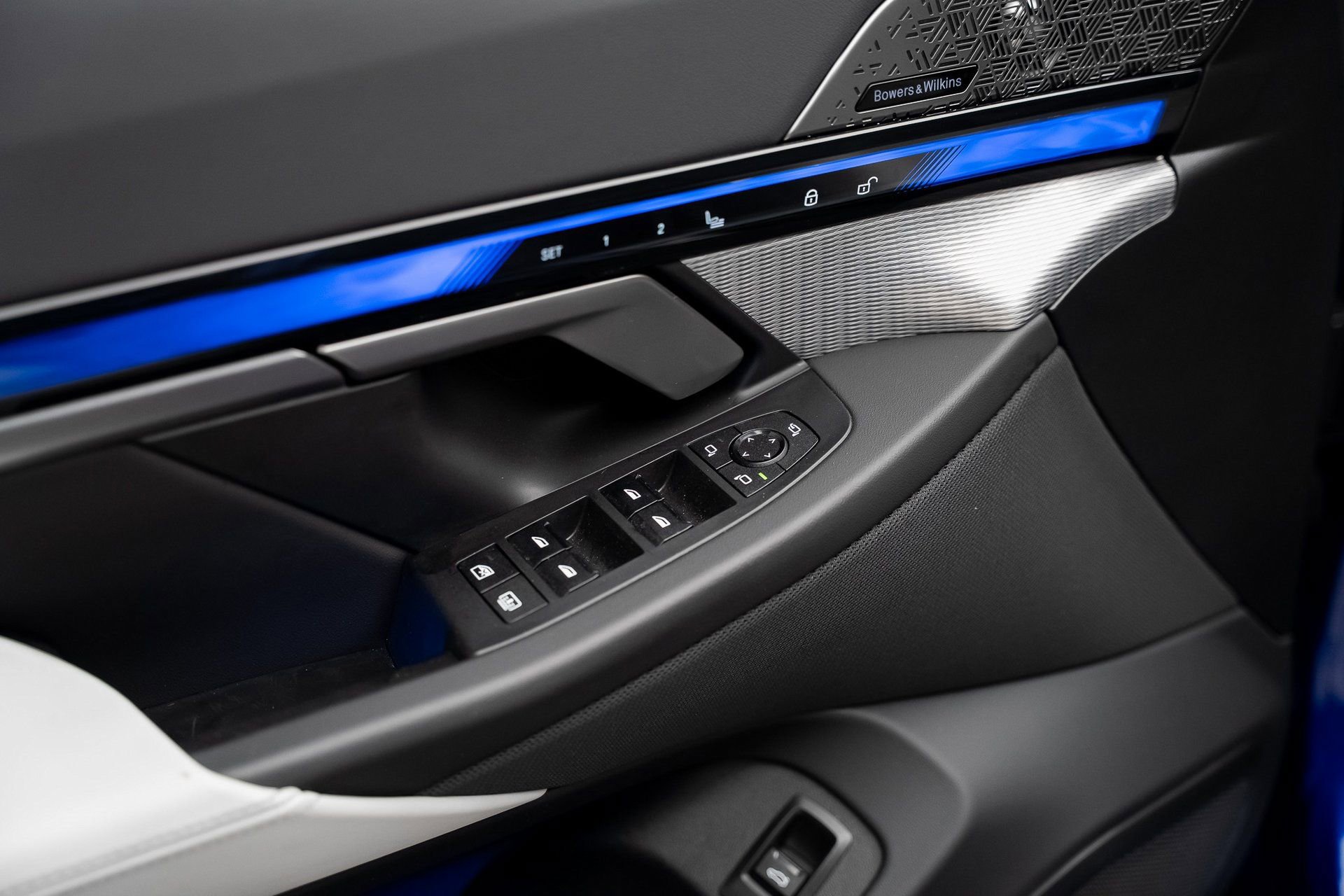 Used 2025 BMW M5 image 59