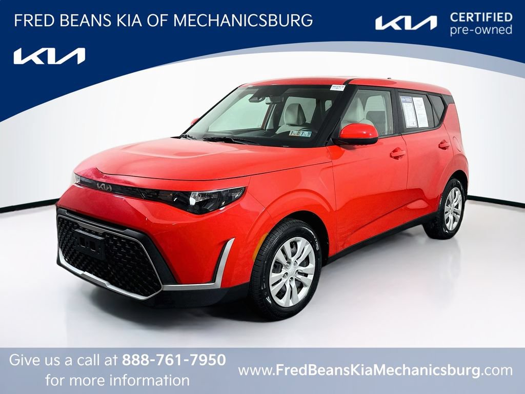 Certified 2023 Kia Soul LX FWD image 3