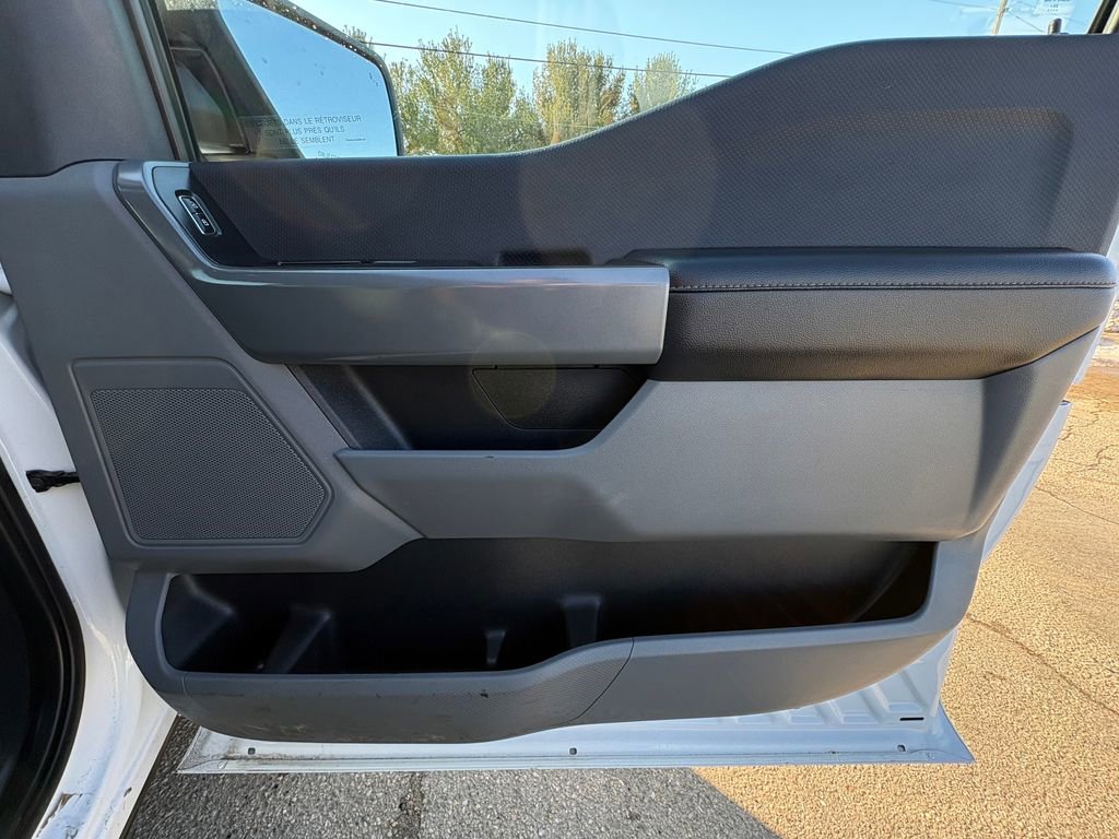 Used 2023 Ford F150 XLT w/ Trailer Tow Package image 18