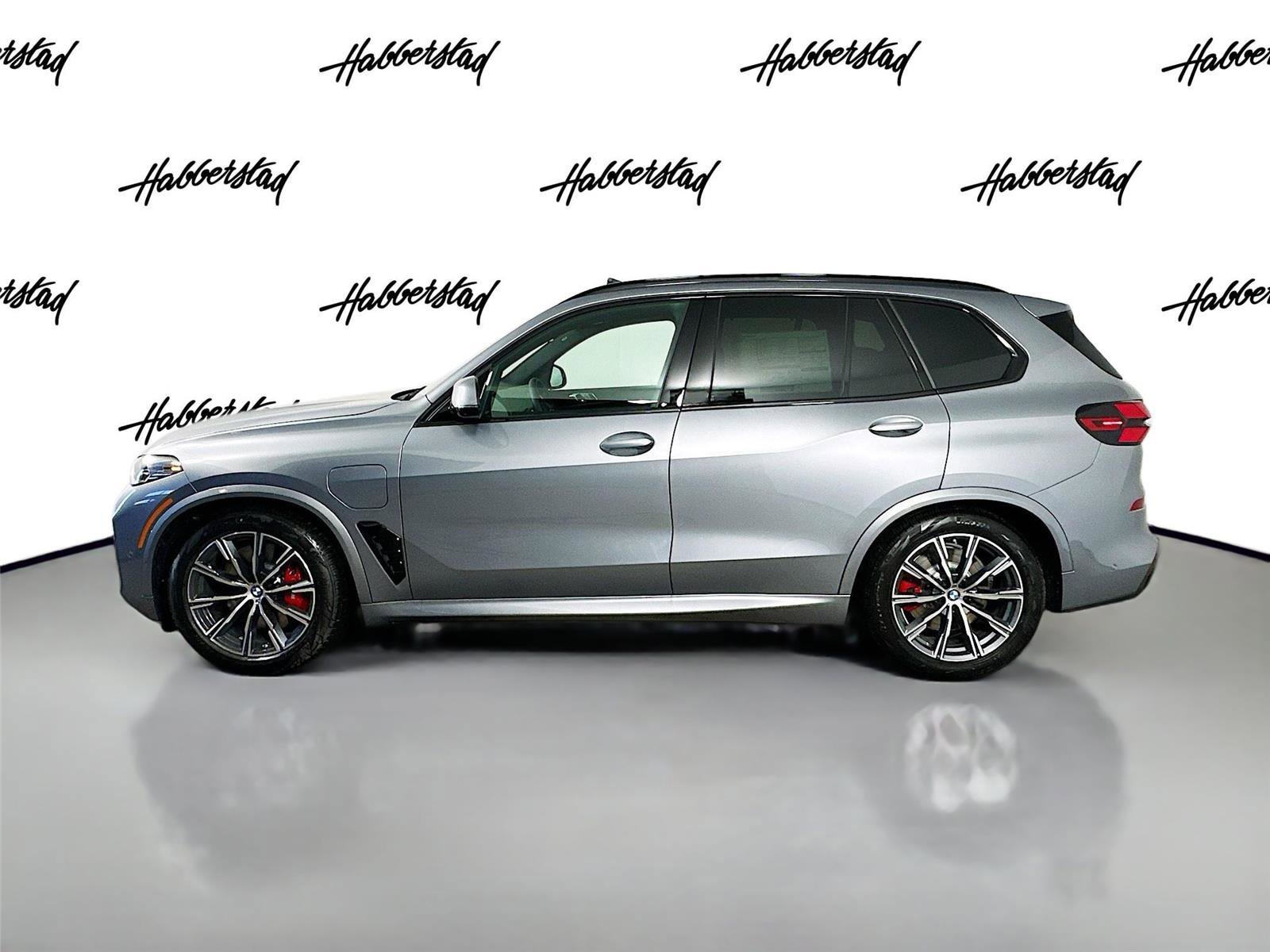 New 2026 BMW X5 xDrive50e w/ Executive Package image 8