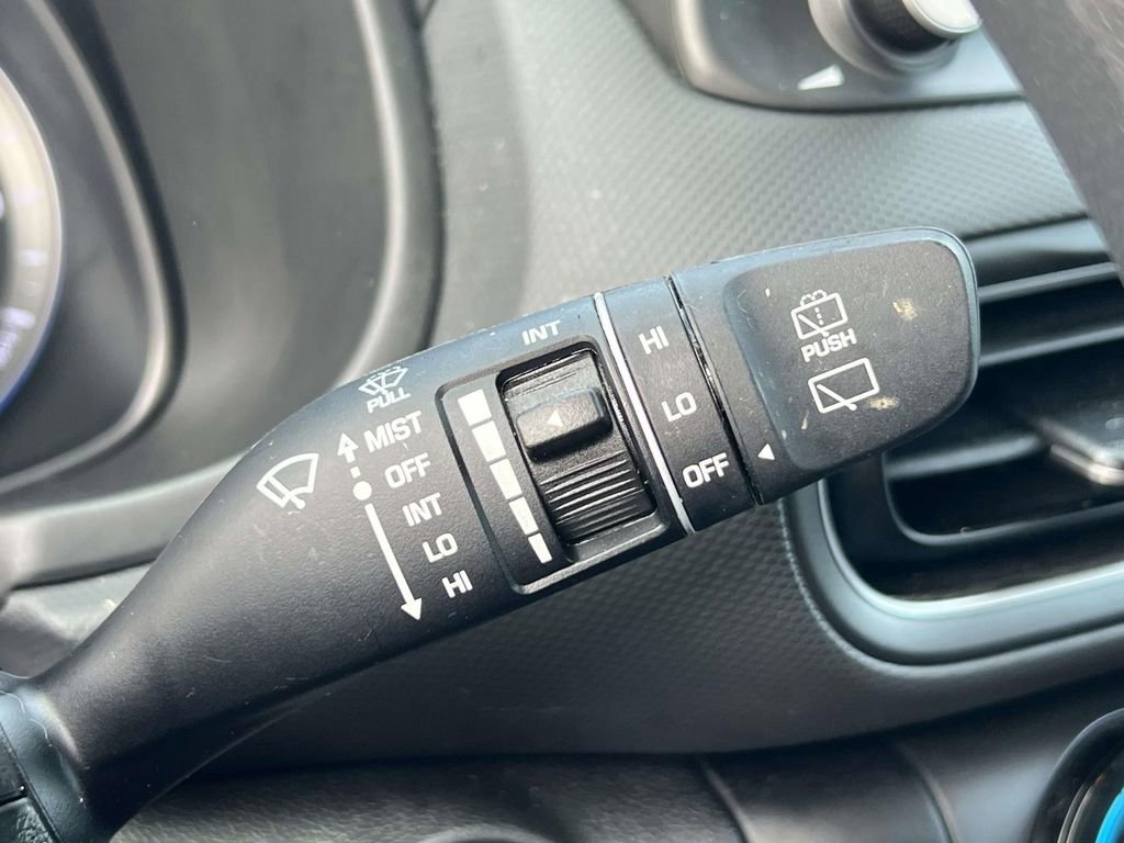 Certified 2023 Hyundai Kona SEL AWD/4WD image 25