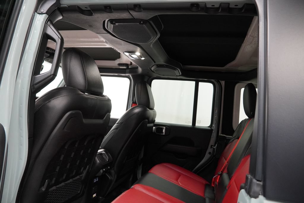 Used 2023 Jeep Wrangler Unlimited Rubicon 4xe AWD/4WD image 23
