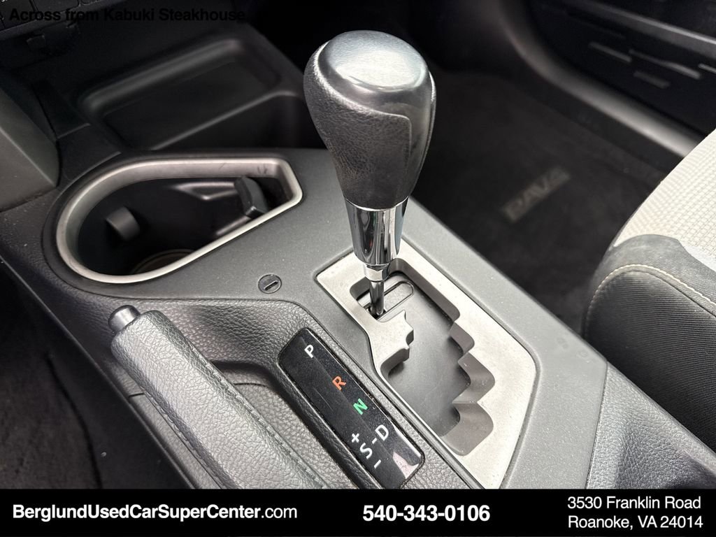 Used 2017 Toyota RAV4 XLE image 26
