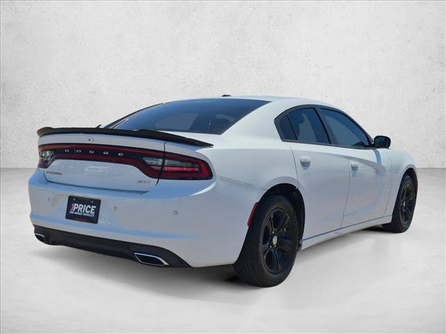 Used 2018 Dodge Charger SXT RWD image 5