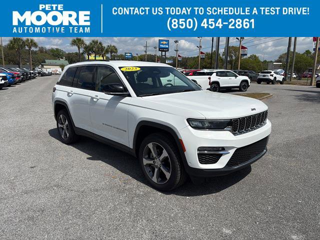 Used 2023 Jeep Grand Cherokee Limited w/ Luxury Tech Group II image 1